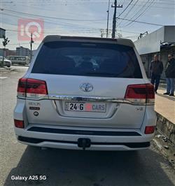 تويوتا لاندكروزر